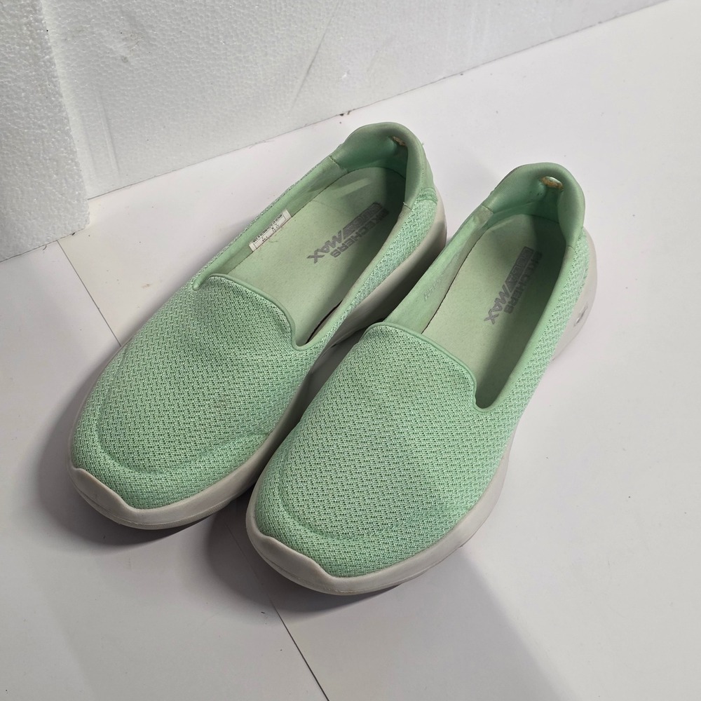 Skechers GoWalk Joy Womens 7 or 7.5 Light Green Mint Slip On Walking Shoes